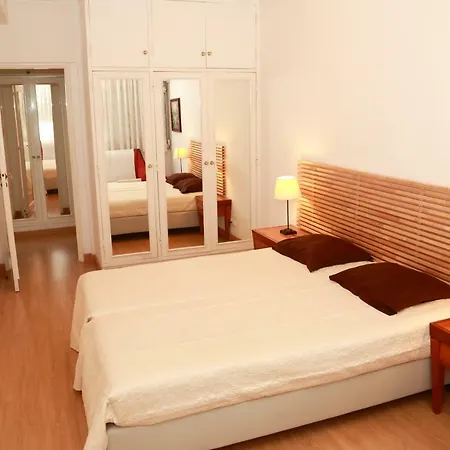 Casa Encantada - Poeta Lisboa